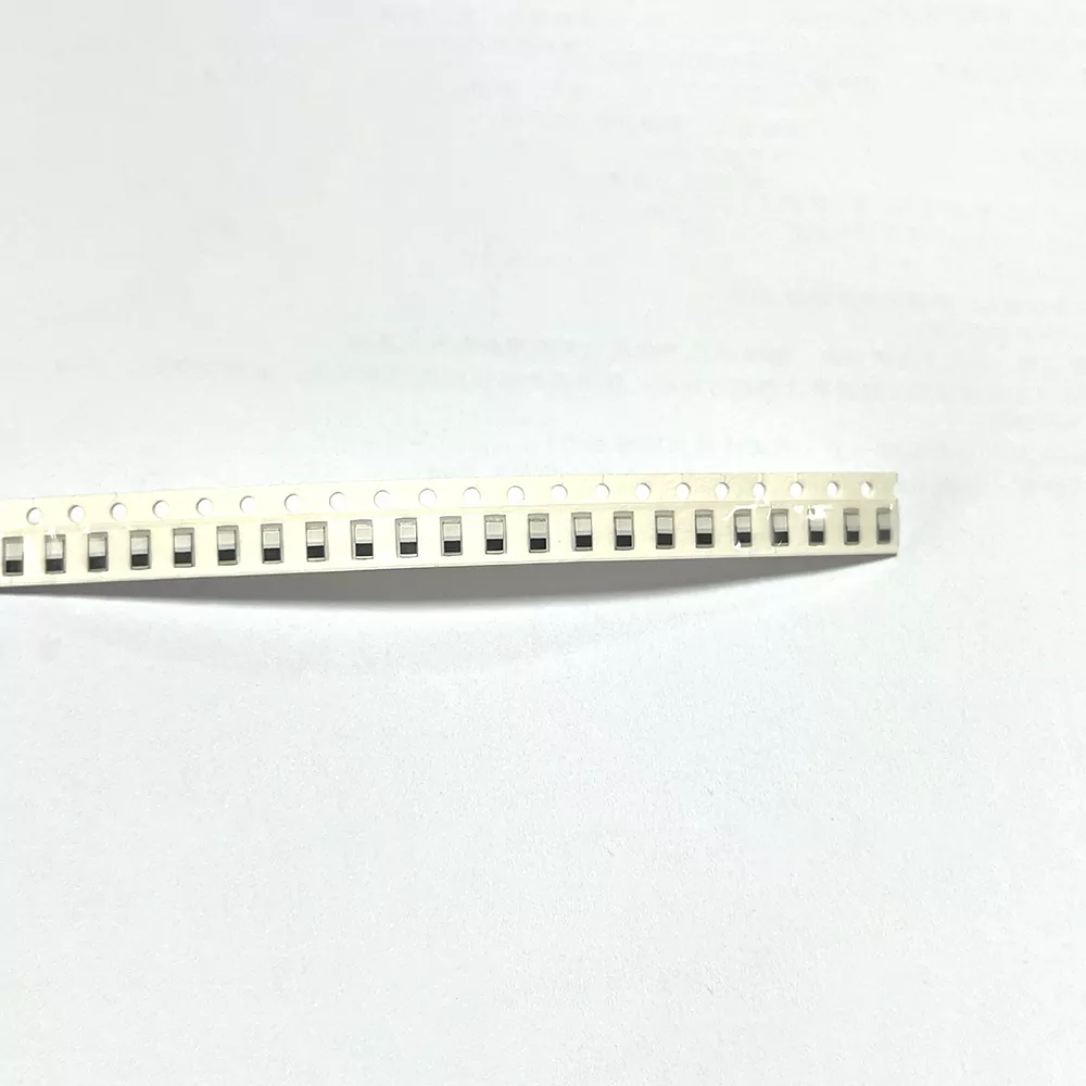 Antenna patch in ceramica